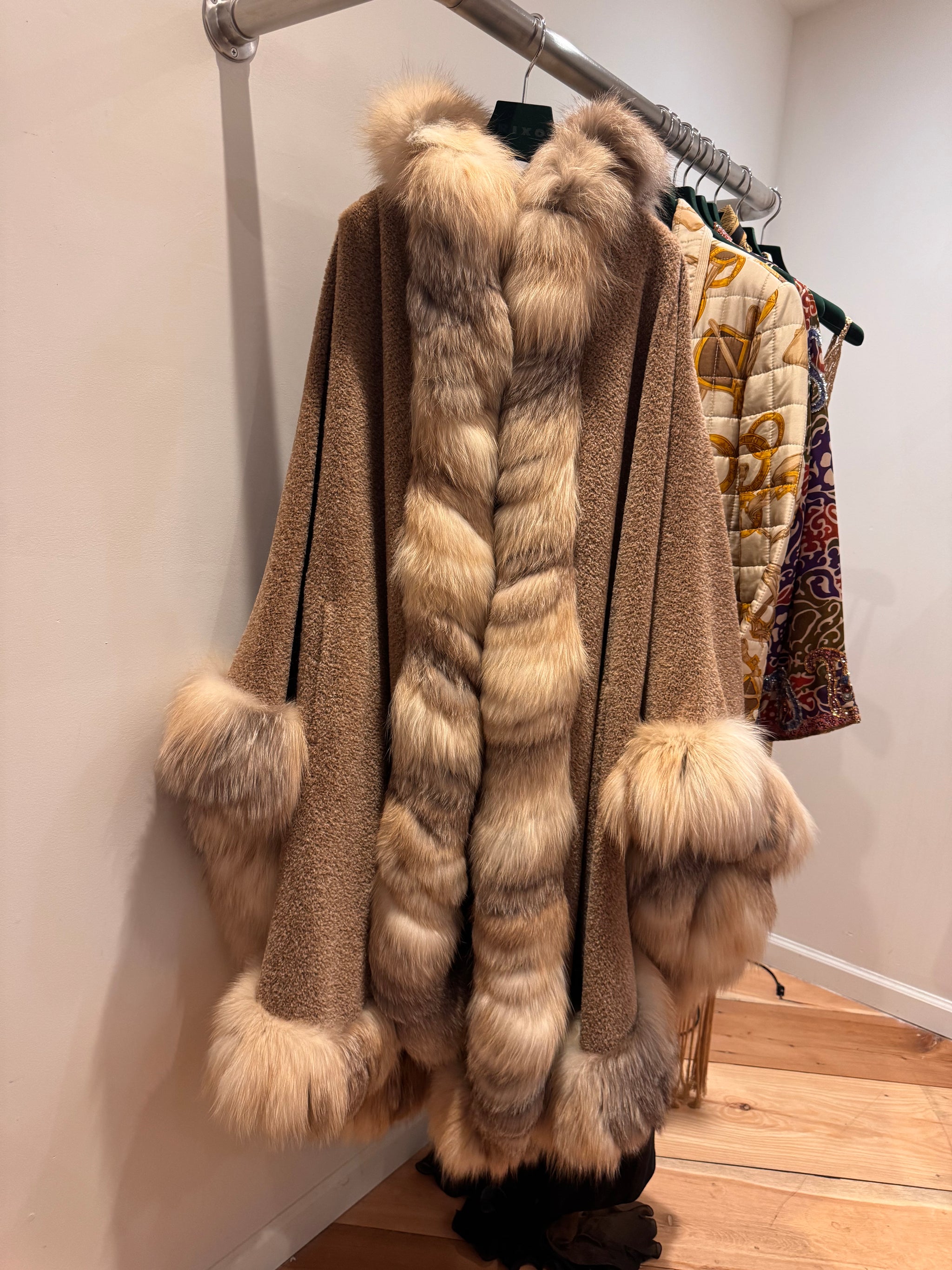 FENDISSIME ウールコート 毛皮付き 4EC7F22D-480E-472A-A939-