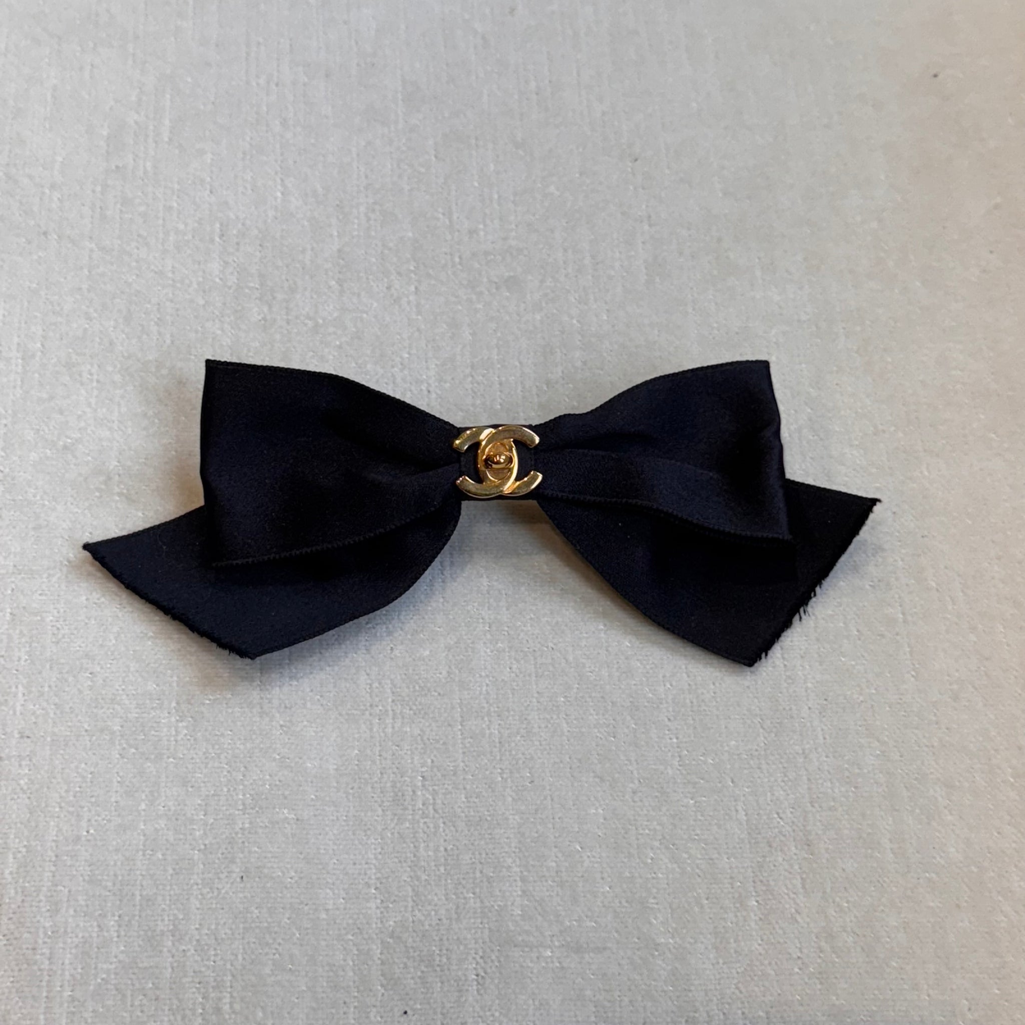Vintage Chanel Bow Clip